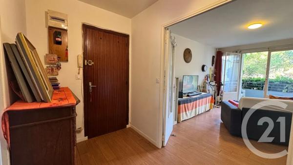 Appartement F1 Bis à vendre  2 pièces - 47,04 m 2   LA GARDE  - 83