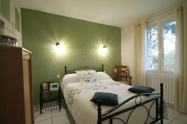 Maison à vendre 5 pièces proche de CASTELJALOUX (47)-3 chambres-garage 80m²-terrain 3930m²