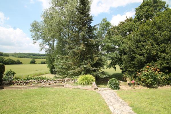 Maison à vendre 5 pièces proche de CASTELJALOUX (47)-3 chambres-garage 80m²-terrain 3930m²