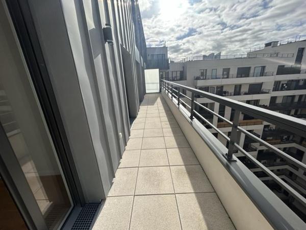 Location Appartement 5 pièces 109.96 m² - Courbevoie 92400
