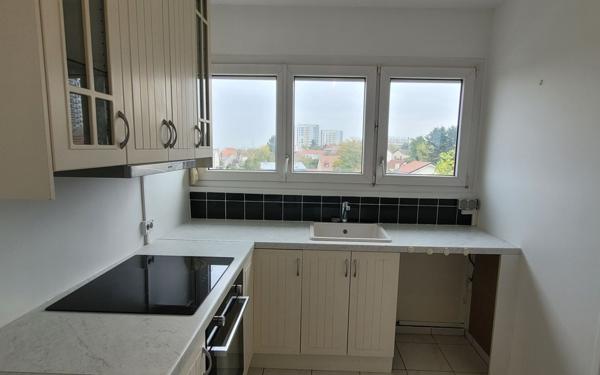 Appartement à louer    2 pièces • 43,58 m2 Clamart