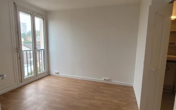 Appartement à louer    2 pièces • 43,58 m2 Clamart