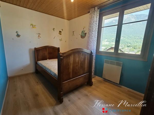 Maison avec 2 appartements indépendants - VOUGY (74)