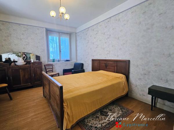 Maison avec 2 appartements indépendants - VOUGY (74)