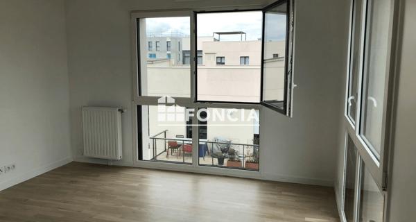 Location Appartement 2 pièces 42.3 m² - Saint-germain-en-laye 78100