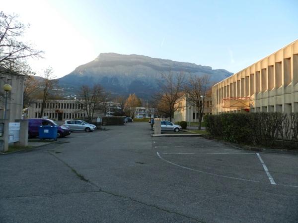 Dpt Isère (38), à louer bureaux 138 m² à MEYLAN