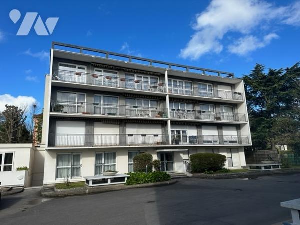 Appartement à Vendre à Eaubonne (95600) en Val-d'Oise (95), 4 pièces dont 2 chambres, 89 m2,