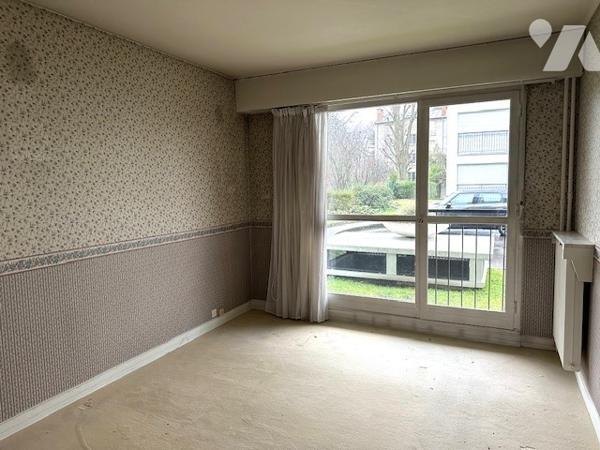 Appartement à Vendre à Eaubonne (95600) en Val-d'Oise (95), 4 pièces dont 2 chambres, 89 m2,