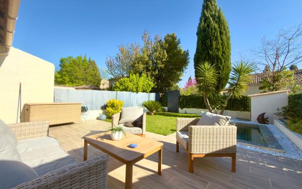 Maison à vendre    5 pièces • 93 m2 Salon-de-Provence