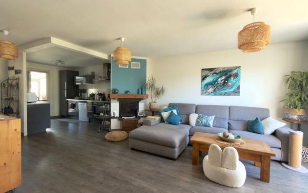 Maison à vendre    5 pièces • 93 m2 Salon-de-Provence