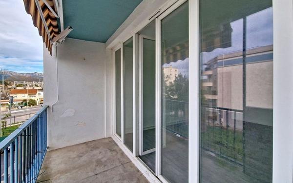 Appartement à vendre    4 pièces • 63,27 m2 La Seyne-sur-Mer