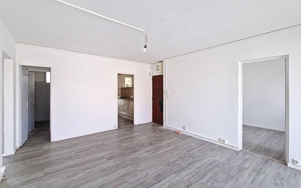 Appartement à vendre    4 pièces • 63,27 m2 La Seyne-sur-Mer