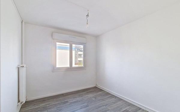 Appartement à vendre    4 pièces • 63,27 m2 La Seyne-sur-Mer