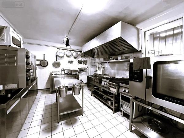 Achat - Fonds et/ou murs commerciaux Saint-Brevin-les-Pins 44250 220 m 2 818 m 2