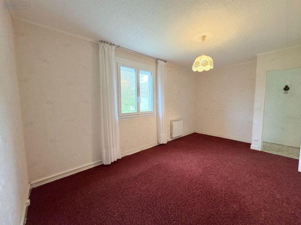 Maison à vendre à Argenton-sur-Creuse dans l'Indre (36200), ref : 037/2636