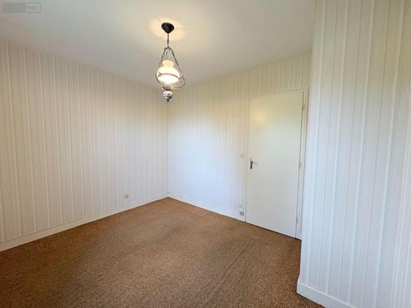 Maison à vendre à Argenton-sur-Creuse dans l'Indre (36200), ref : 037/2636