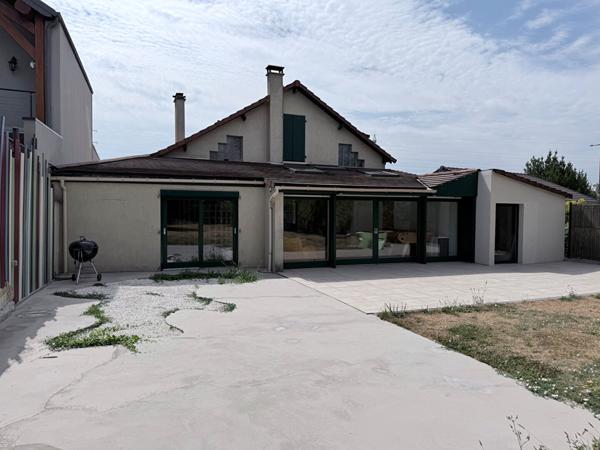 À vendre - Chelles : maison de caractère où l'ancien rencontre le contemporain
