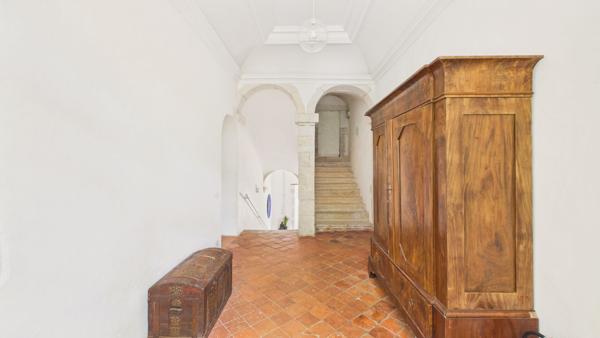 CHÂTEAU DE PRESTIGE AVEC ACTIVITÉ TOURISTIQUE ET ÉVÉNEMENTIELLE Pouillon