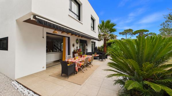 Maison d'architecte contemporaine de 157 m² au calme et à 5 minutes en vélo des plages Capbreton