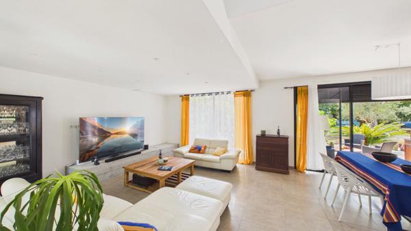 Maison d'architecte contemporaine de 157 m² au calme et à 5 minutes en vélo des plages Capbreton