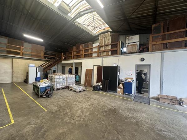 Entrepôt / local industriel Athée-sur-cher