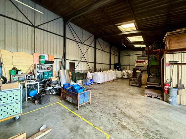 Entrepôt / local industriel Athée-sur-cher