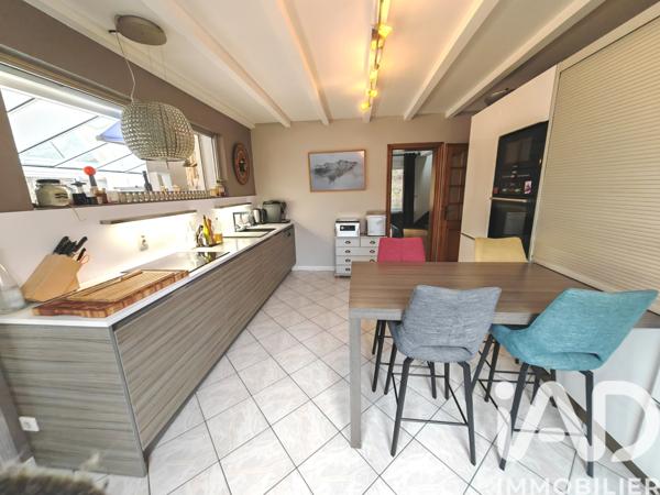 Maison à vendre 8 pièces 318 m² Villers-le-Lac