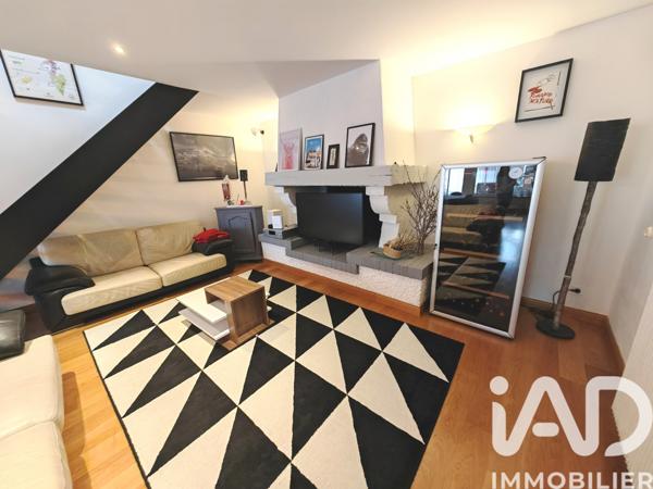 Maison à vendre 8 pièces 318 m² Villers-le-Lac