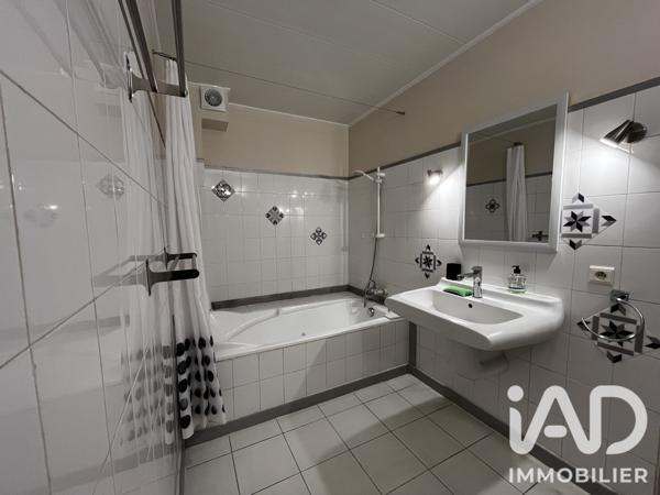 Location appartement 2 pièces 81 m² Claira