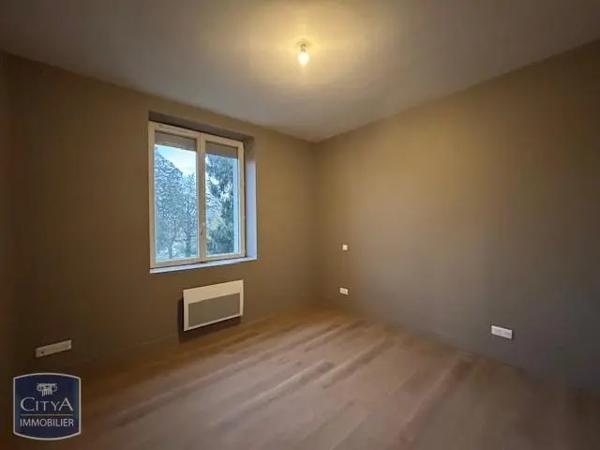 Appartement à louer 2 pièces 73.35m²