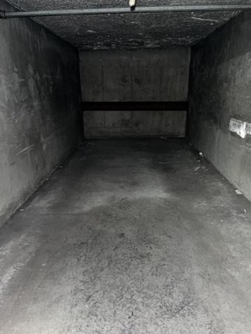 Parking à louer 100 € CC Lyon 14 m² DPE