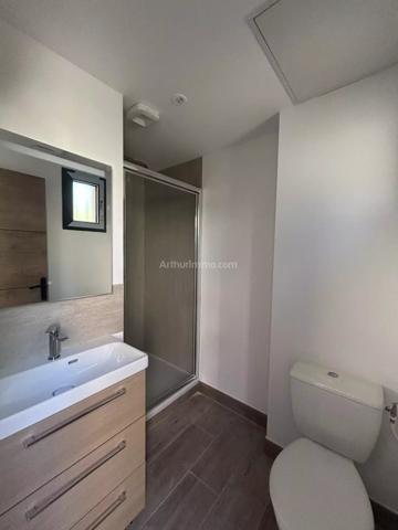 Location                                                      Studio
                        
                     1 pièces                      30 m2                     à Martigues