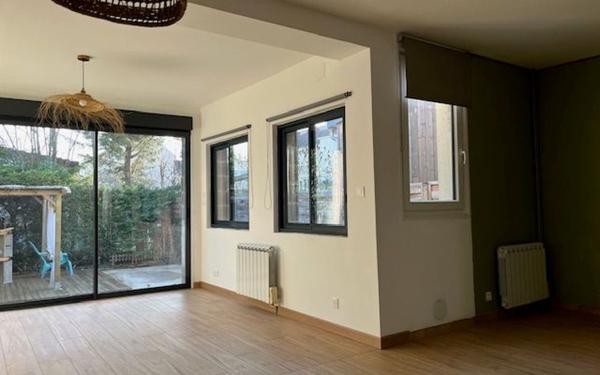 Maison à vendre    5 pièces • 75 m2 Dijon