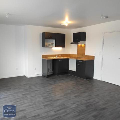 Appartement à louer 3 pièces 69.28m² Chartres (28000)