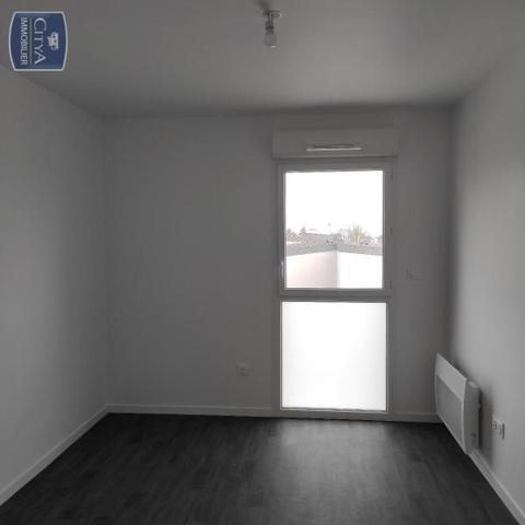 Appartement à louer 3 pièces 69.28m² Chartres (28000)