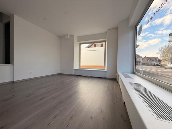 local commercial de 73 m2 sur axe passant à MANDEURE