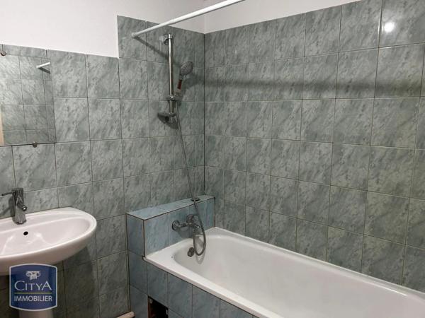 Appartement à louer 5 pièces 105.83m²