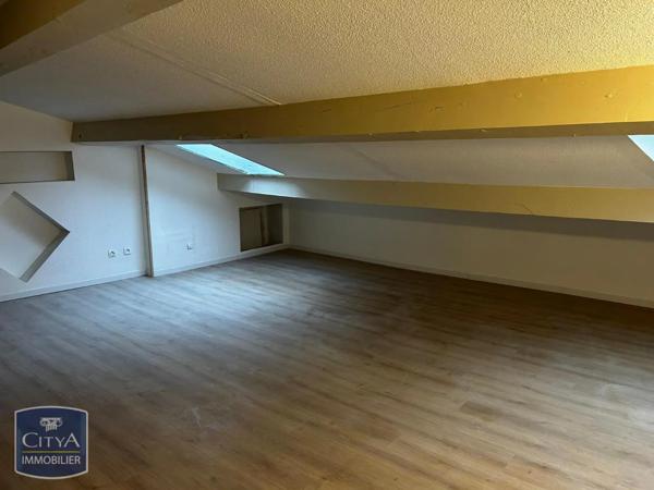 Appartement à louer 5 pièces 105.83m²