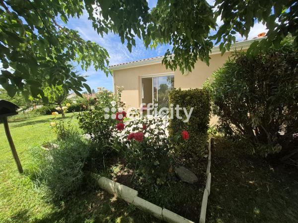 Maison
         5 pièces
        - 91 m² 165 000 € *