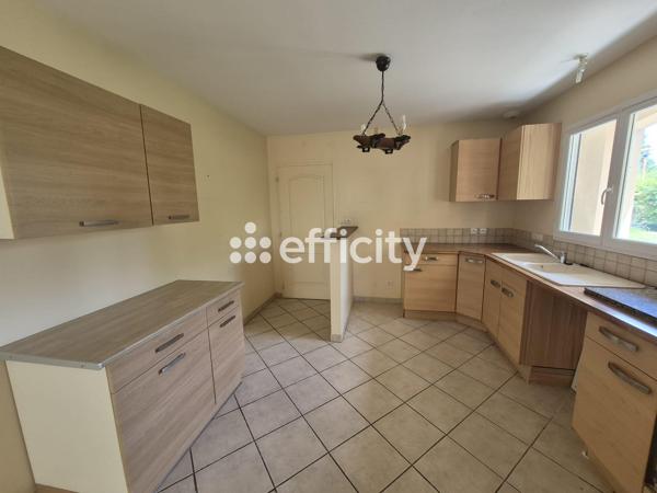 Maison
         5 pièces
        - 91 m² 165 000 € *