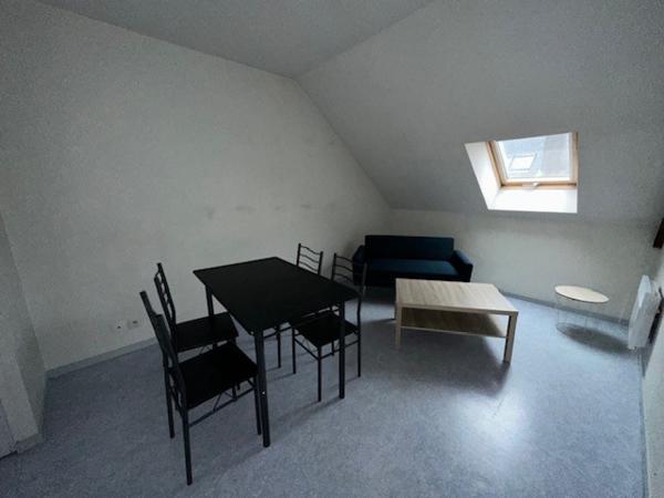 Appartement
                                                                                                                                                                                                                                                                                                                        2 pièce(s)                                                                                                                                                                                                          1 chambre(s)                                                                                                                                                                                                          23.19  m²
