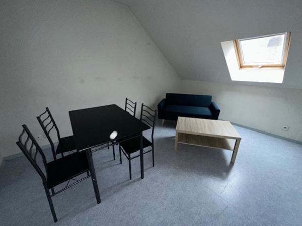 Appartement
                                                                                                                                                                                                                                                                                                                        2 pièce(s)                                                                                                                                                                                                          1 chambre(s)                                                                                                                                                                                                          23.19  m²