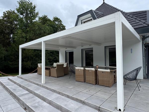 VILLA AVEC PISCINE SUR PARC ARBORÉ