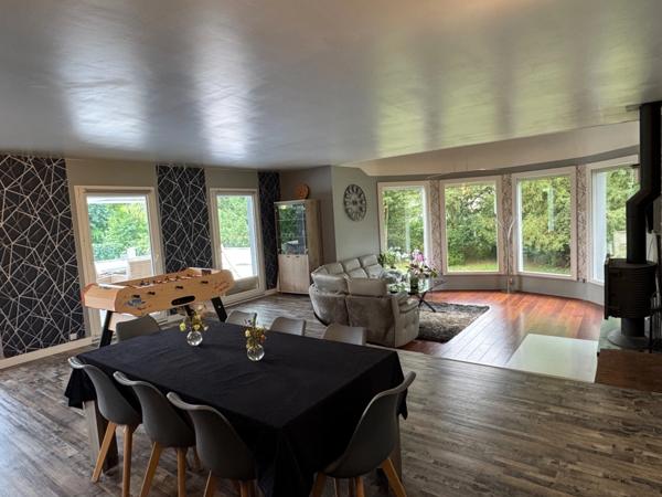 VILLA AVEC PISCINE SUR PARC ARBORÉ