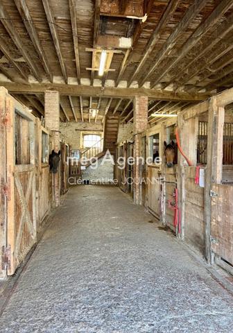 Immeuble à SAINTE-MERE-EGLISE, 50480 - 250m²