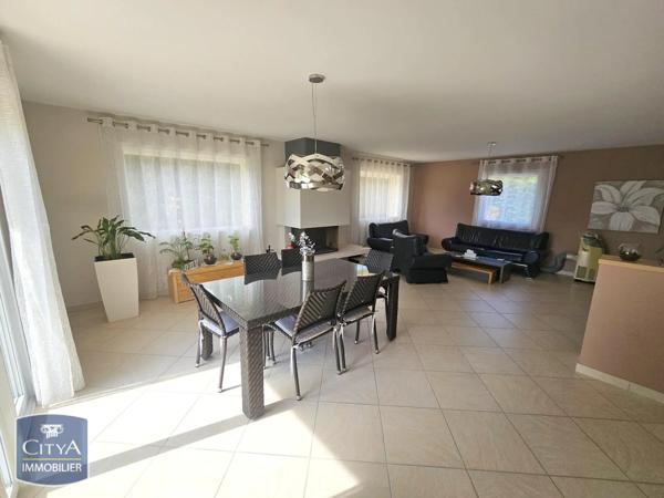 Vente maison 7 pièces de 179.21m²