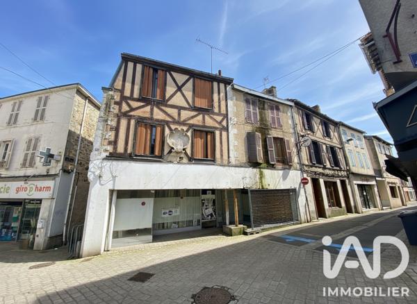 Maison à vendre 12 pièces 273 m² La Peyratte