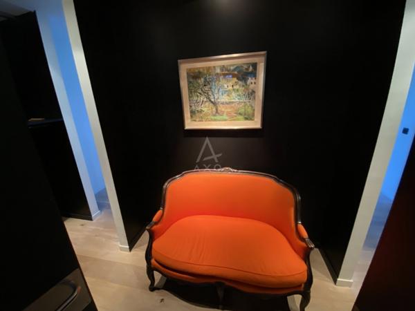 Boulogne Billancourt . Duplex de 339m² / 7 chambres, terrasse, double Parking. Profession Libérale possible