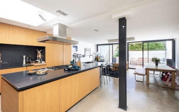 Boulogne Billancourt . Duplex de 339m² / 7 chambres, terrasse, double Parking. Profession Libérale possible