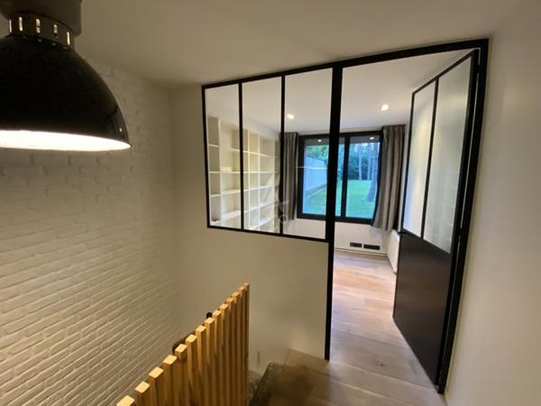Boulogne Billancourt . Duplex de 339m² / 7 chambres, terrasse, double Parking. Profession Libérale possible